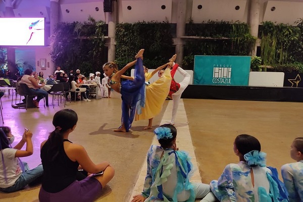 Margarita se viste de gala para celebrar la Semana de la Danza en Parque Costazul
