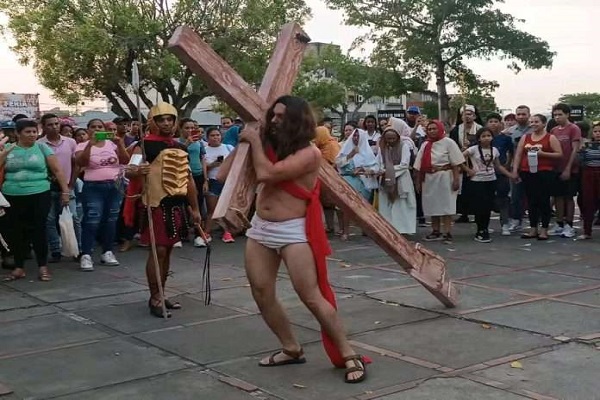 Fe y Teatro se fundieron en Miranda con «El Hijo de Dios»
