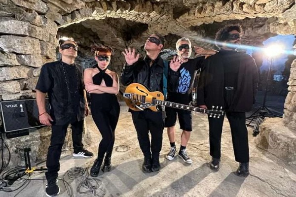 Horacio Blanco explora "Otras Dimensiones" en su nuevo álbum solitario