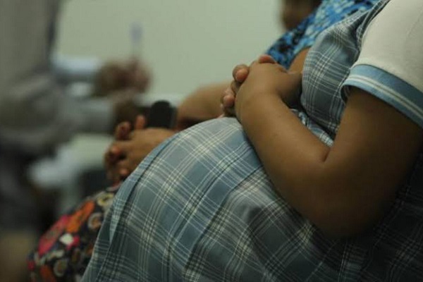 Más allá de las cifras: Historias de deserción escolar por embarazo adolescente