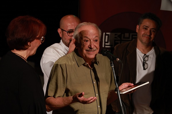 La Compañía Nacional de Teatro Celebra 41 Años con "Profundo" y un Nuevo Libro