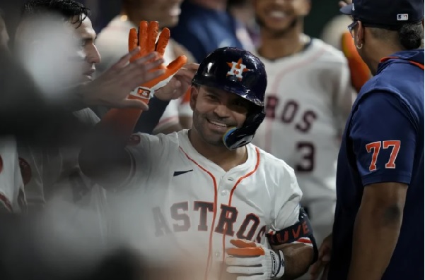 José Altuve se fue pa´ la calle