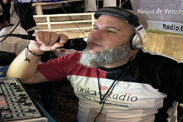 OtilcaRadio lamenta profundamente el fallecimiento de Leo Álvarez