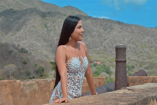 Merkys estrenó «Tu chica ideal»
