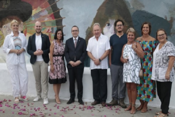 Pampatar honra a Olga Boznańska con un mural de Hedwin Carreño