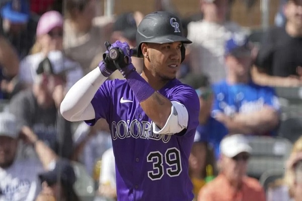 Venezolanos brillan con el madero en la jornada del lunes en la MLB