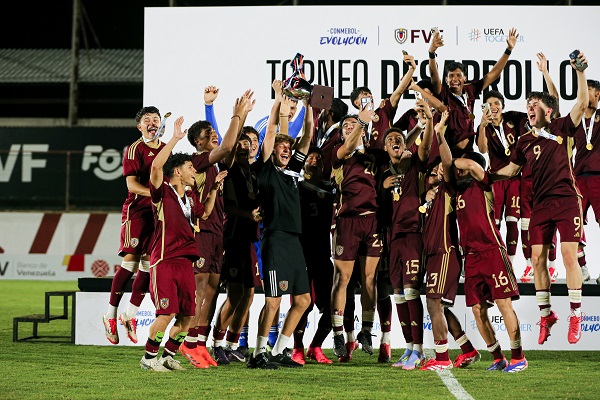 La selección nacional Sub-17, bajo la dirección del seleccionador Oswaldo Vizcarrondo, tuvo un desempeño sobresaliente como anfitriona
