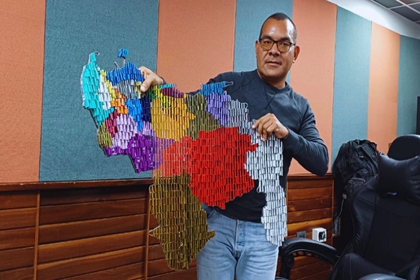 Aureliano Parra desvela un Mapa de Venezuela con conciencia ecológica