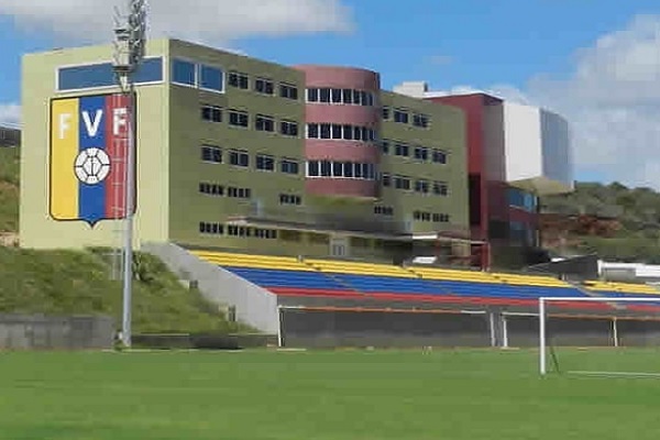 Margarita recibe la Copa Rutaca 2025