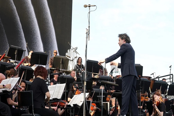 Dudamel y la Orquesta Sinfónica Simón Bolívar abrirán conciertos de Coldplay en Wembley