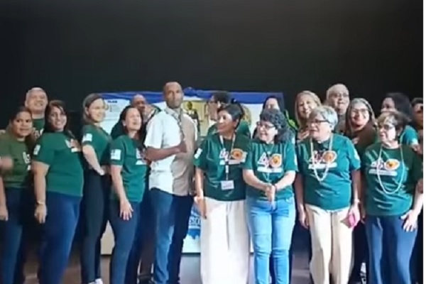 Proyecto "Raíces para la Vida" en Nueva Esparta: Un ejemplo de educación ambiental