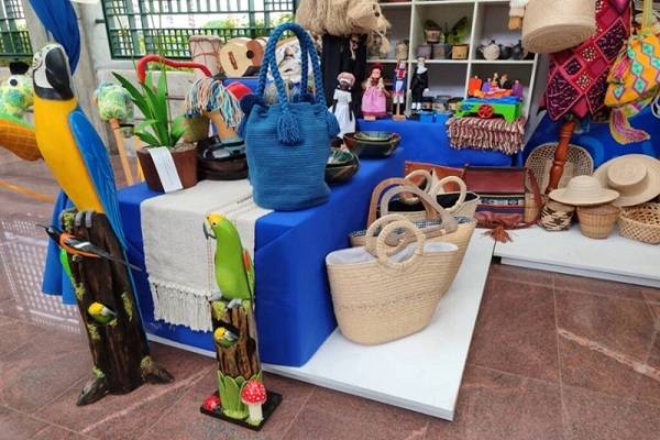 La artesanía ancestral se exhibe en la Filven 2025