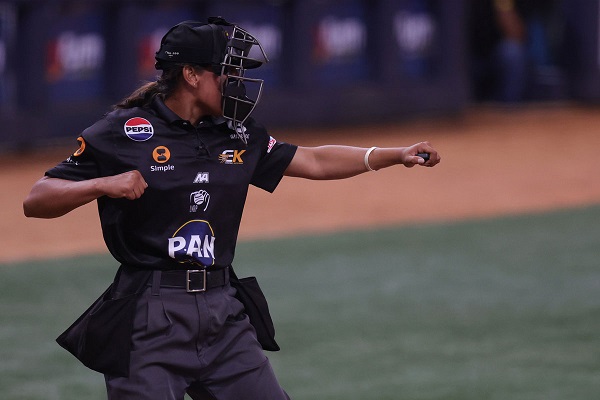 Wanda Rodríguez hará historia como la primera mujer árbitro en la Serie del Caribe Kids 2025