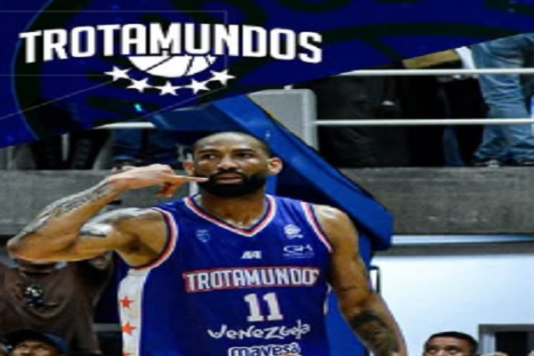El Expreso Azul pegó primero en la final de la SPB