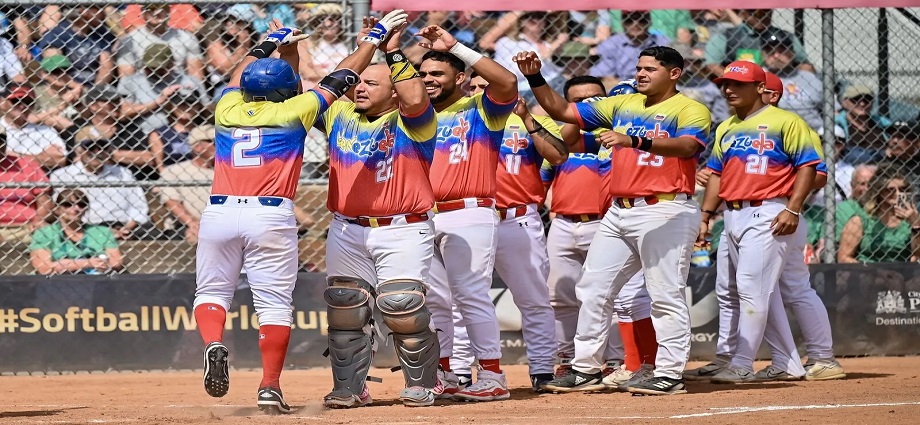 Venezuela es campeón mundial de sóftbol masculino