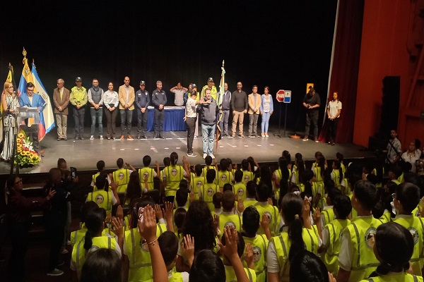 Chacao juramenta a más de 300 niños como nuevos patrulleritos escolares