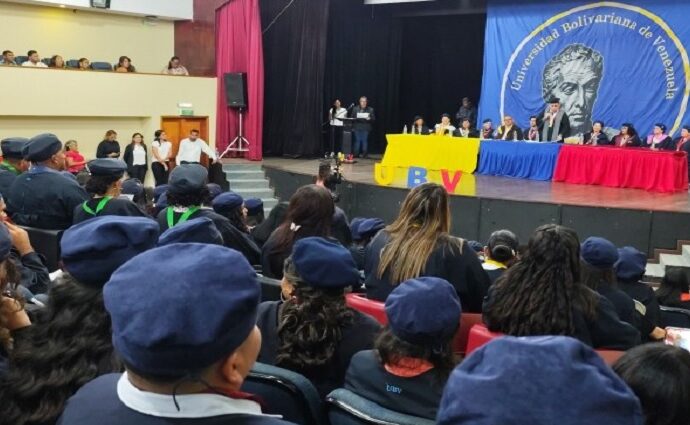 UBV Nueva Esparta Gradúa 133 Nuevos Profesionales