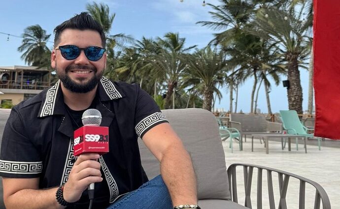 ¡Aire nuevo en SS 981 FM! Ángel Gómez de la Torre conduce "Guaco y sus Invitados"