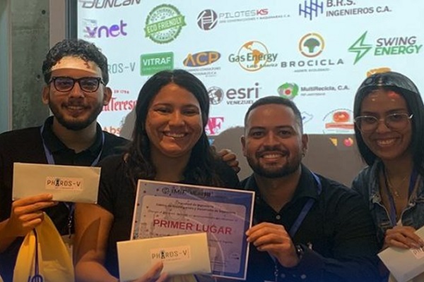 Estudiantes de la UCV ganan Hackathon Nacional