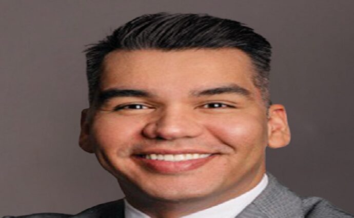 Proyecto innovador liderado por un venezolano ataca listas de espera en salud chilena