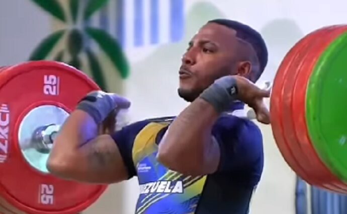 Julio Mayora se corona Campeón Panamericano y rompe récord