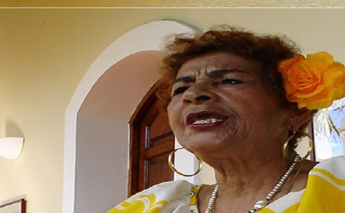 Homenaje a María Rodríguez