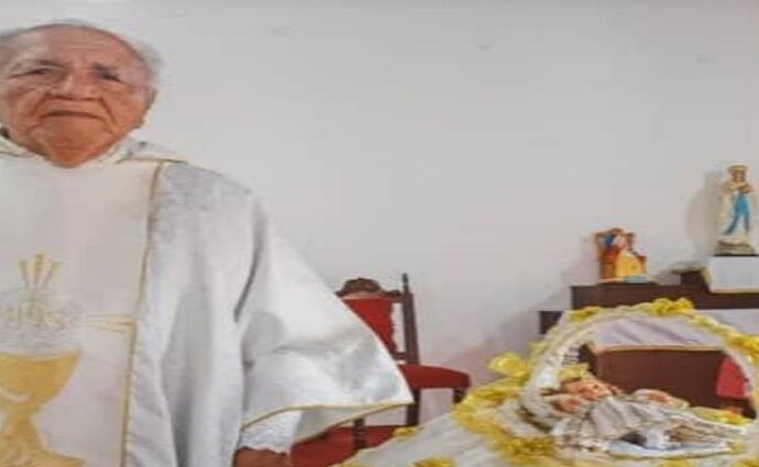 El Pbro. Salomón José González González en sus 55 años de ordenación