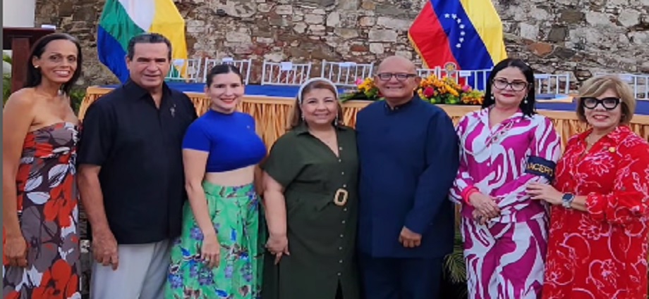 Rotary Club Maneiro renueva directiva en su 40 aniversario