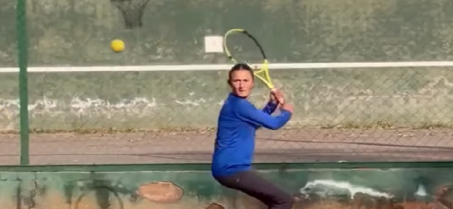 Joven promesa venezolana brilla en el tenis chileno