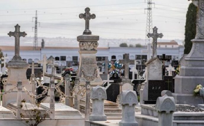 Los amigos de Capay, la Décima y el Pie Forzado: En el mismo cementerio