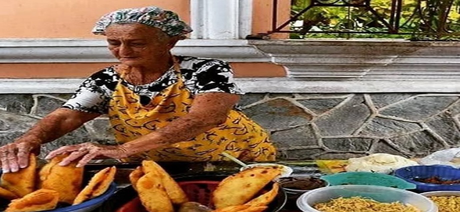 La Asunción despide a Enérida Salcedo, la legendaria empanadera de la plaza