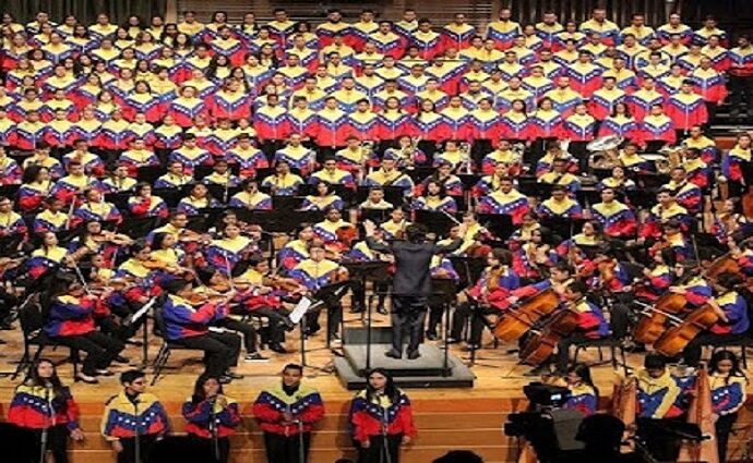 La Orquesta Sinfónica Francisco de Miranda brilla en Moscú