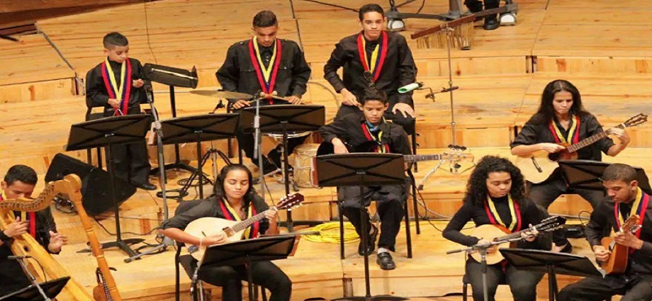 Orquestas sinfónicas se unen en un concierto en Caracas