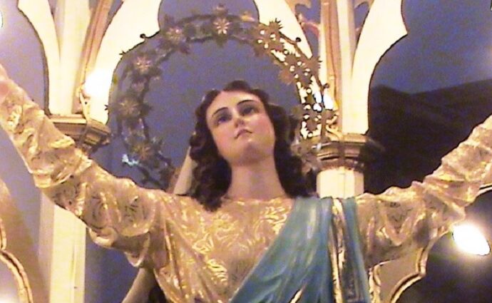 La Asunción de la Virgen, patrona de una isla devota