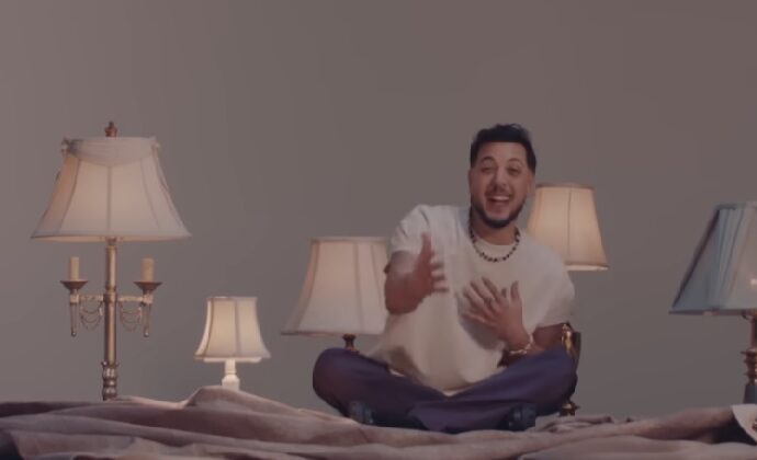 Víctor Muñoz lanza "Más de Lo Mismo", el segundo sencillo de su próximo EP