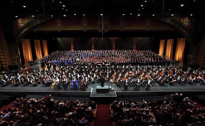 Dudamel y la Filarmónica de Los Ángeles inician su temporada final juntos