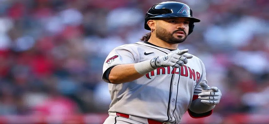 Eugenio Suárez enciende las Mayores con su jonrón 49 e iguala marca venezolana