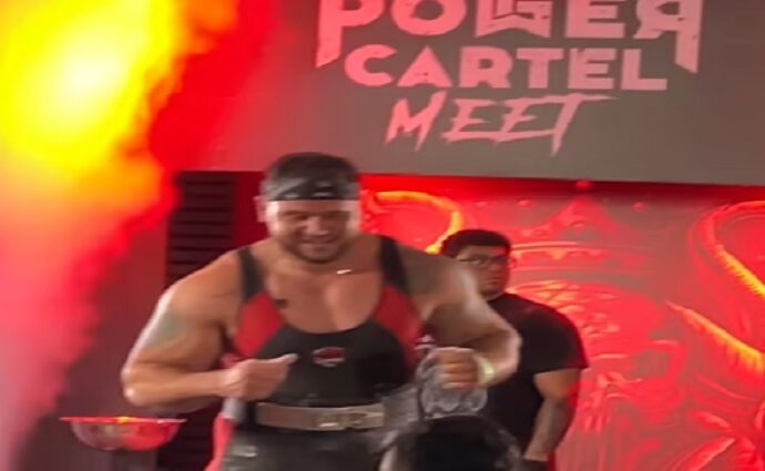Gilberto Rojas bate récord en Powerlifting en Medellín