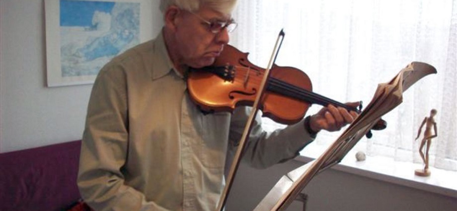 Tocar un instrumento musical podría proteger al cerebro del envejecimiento