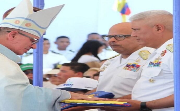 La Armada Bolivariana rinde homenaje a la Virgen del Valle en alta mar
