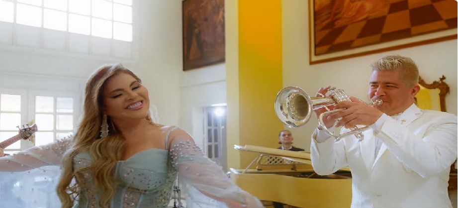 Diveana y Anthony Pérez se unen para relanzar "Tus Ojos"