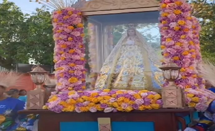 Cientos de fieles se unen en la histórica peregrinación Guaiquerí