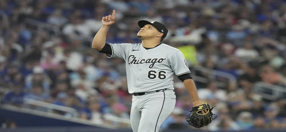 Wikelman González consigue su primera victoria en Grandes Ligas