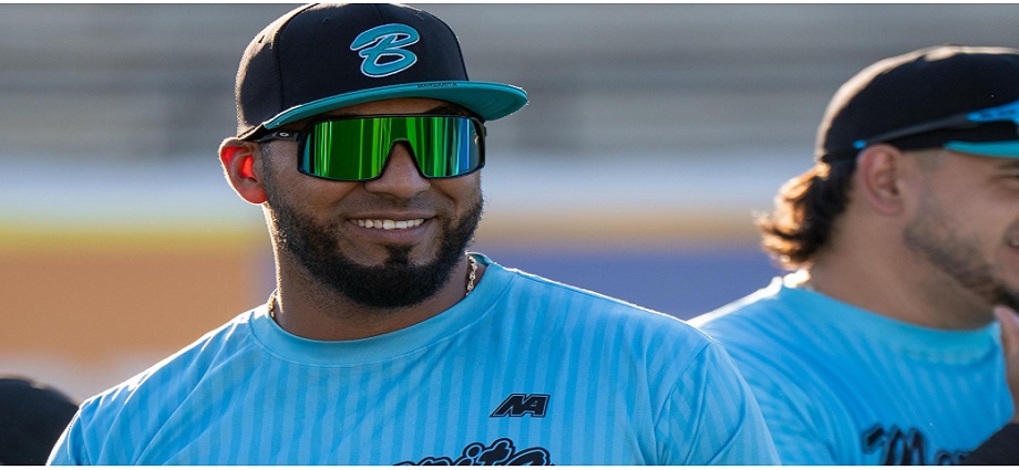 Morales vuelve como "Caballo" Bravo, veteranos en Caribes y Guillén con Tigres