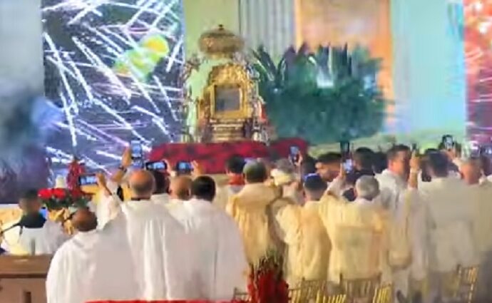 ¡Viva la Chinita! Maracaibo vibró con la Bajada de la Virgen de Chiquinquirá