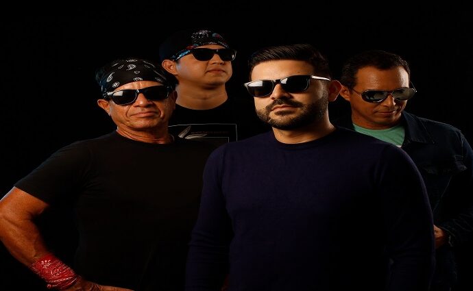 Nuevo sencillo y un dinosaurio en escena: La evolución de Fósiles