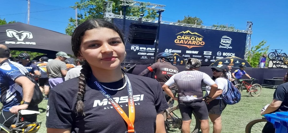 Zoe Monsalve sube al podio carrera de Mountain Bike en Chile