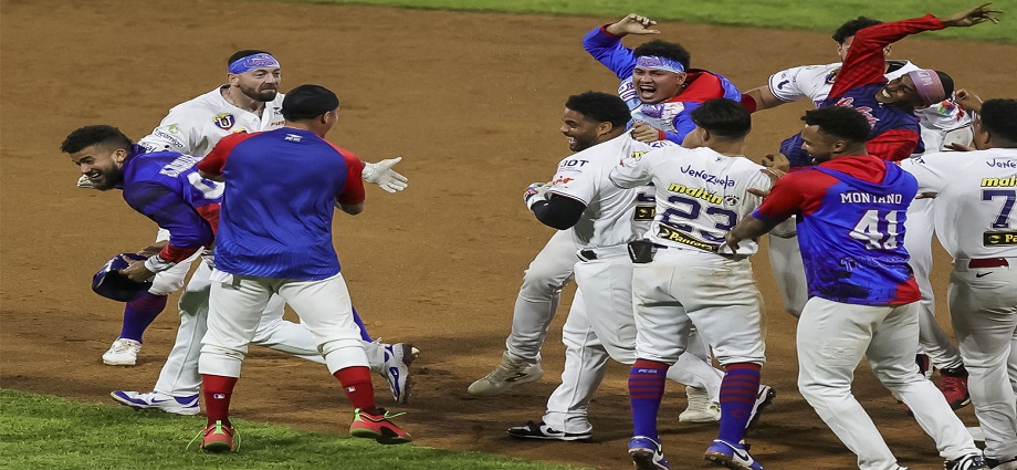 Tiburones deja en el Terreno al Caracas y Bravos desata paliza en Puerto La Cruz