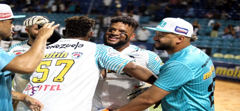 Bravos deja en el terreno a Magallanes y Leones vuelve a perder