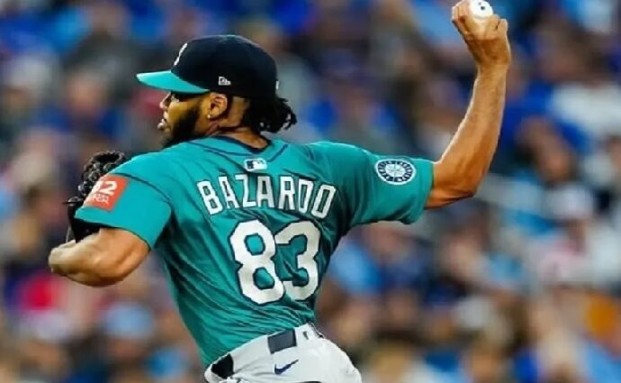 Bazardo y Suárez brillan en triunfo de Marineros; Dodgers toman ventaja en la Liga Nacional